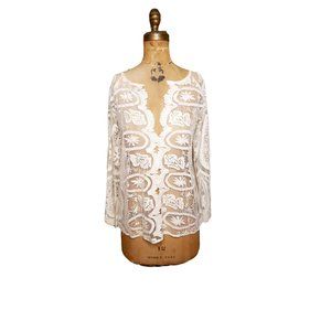 Jens Pirate Booty Lace tunic top